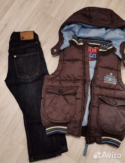 Жилетка для мальчика и джинсы. 92 см