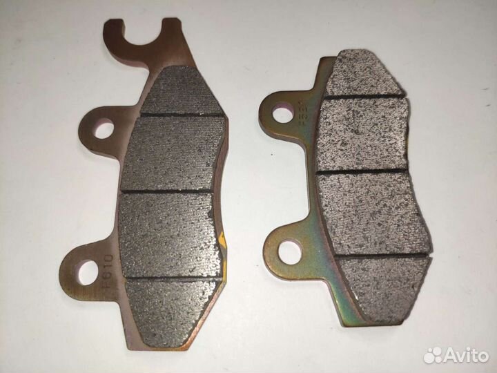 715500335 Тормозные колодки Maverick Commander FL