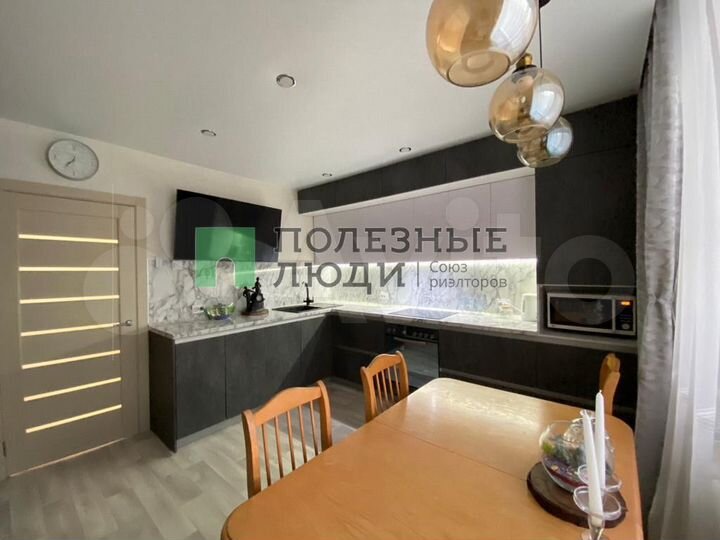 3-к. квартира, 96,7 м², 4/5 эт.