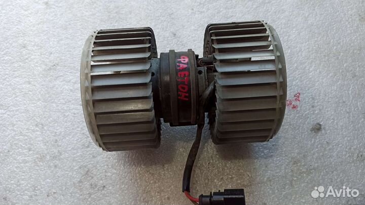 Мотор отопителя Volkswagen Phaeton