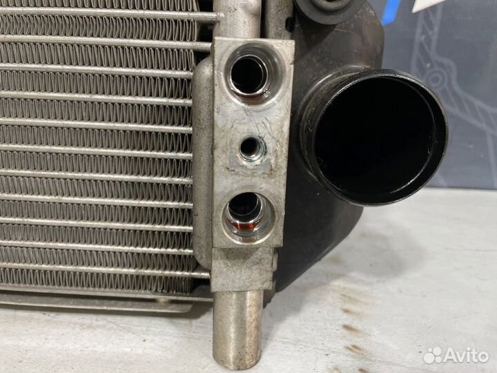 Интеркулер левый Audi Allroad C5 BES 2003