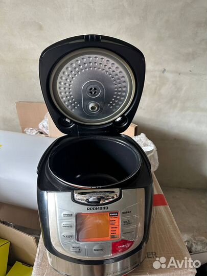 Мультиварка Redmond RMC-M4502