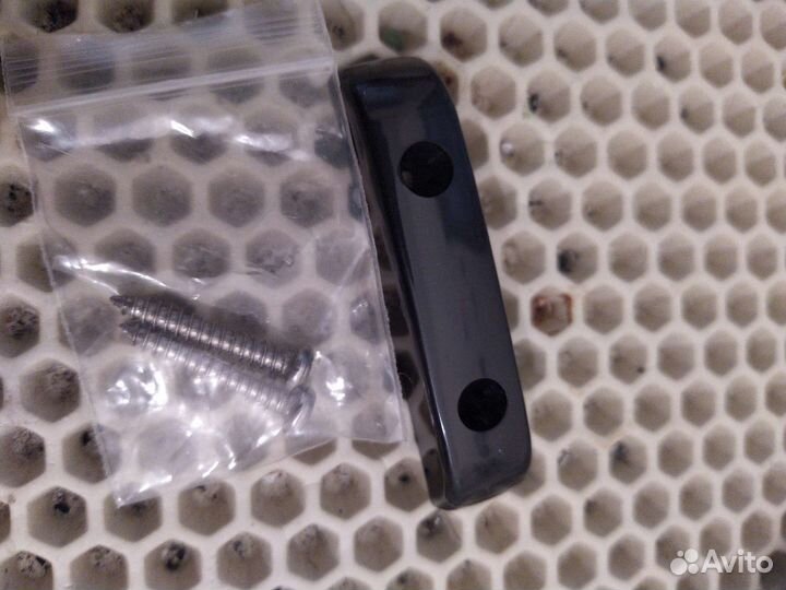 Гитарные и бас-гитарные запчасти