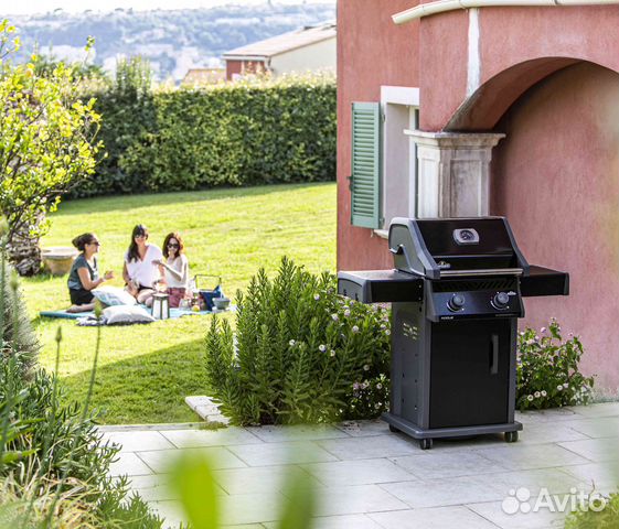 Газовый гриль Napoleon Rogue-365 (Канада)
