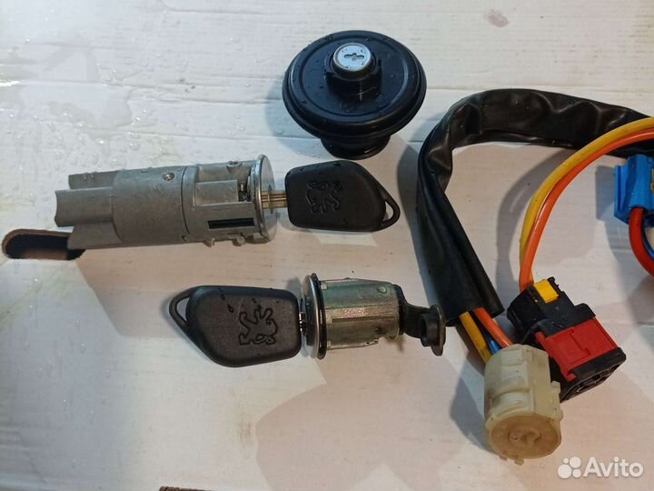 Замок зажигания пежо 206