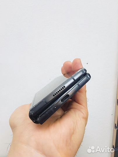 Samsung Galaxy Z Fold2, 12/256 ГБ