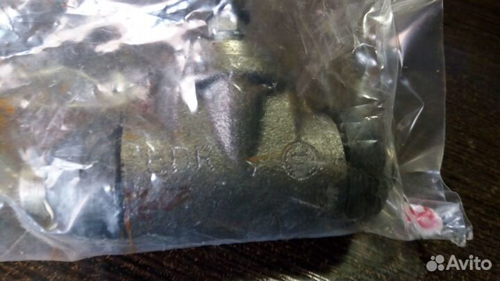 Задний тормозной цилиндр Renault logan