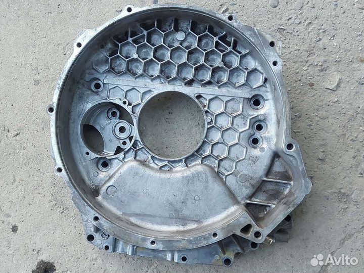 Крышка задняя двигателя Isuzu elf 4HL1.4HF1.4HG1