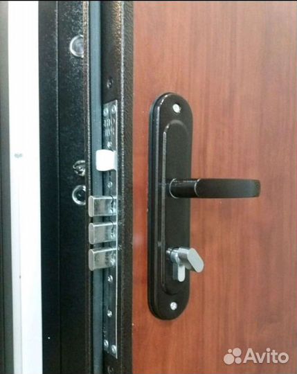 Дверь входная утеплённая