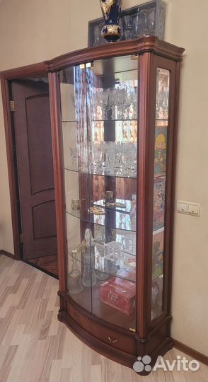 Витрина-сервант