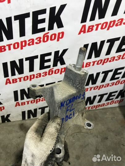 Кронштейн кпп Ford Mondeo 3