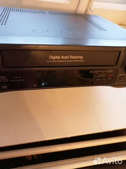 Видео магнитофон Sony