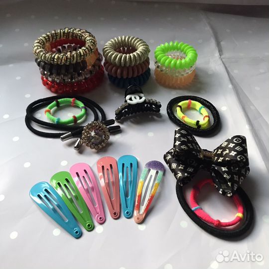 Резинки для волос.Браслеты