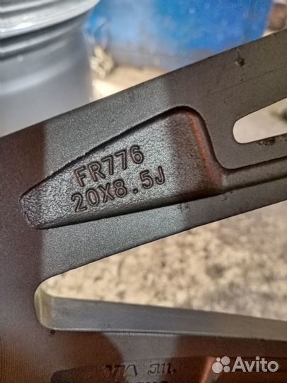 Литые диски r20