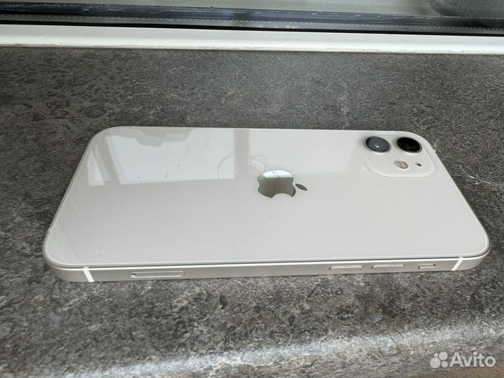 iPhone 12, 64 ГБ