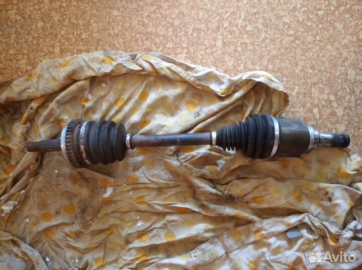 Привод короткий на Ладу Гранту автомат