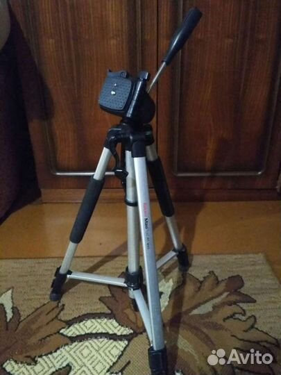 Штатив для фотоаппарата
