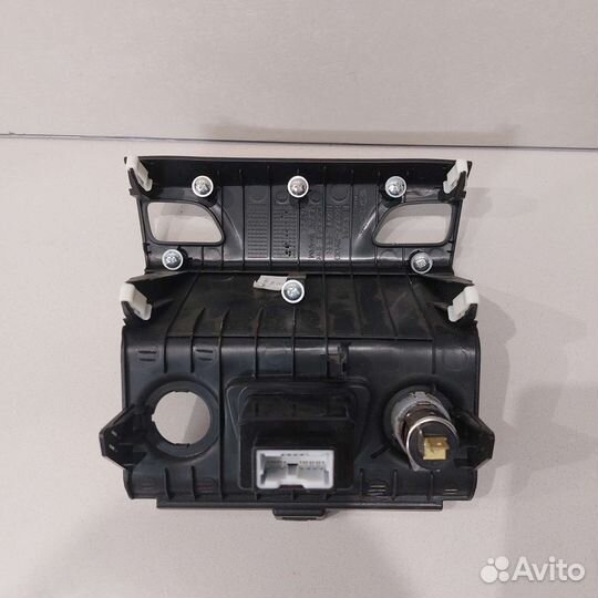 Hyundai ix35 накладка консоли AUX USB