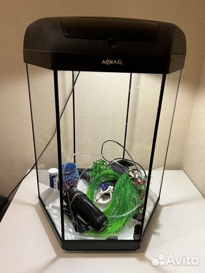 Аквариум Aquael Hexa-Set 60 шестигранный аквариум