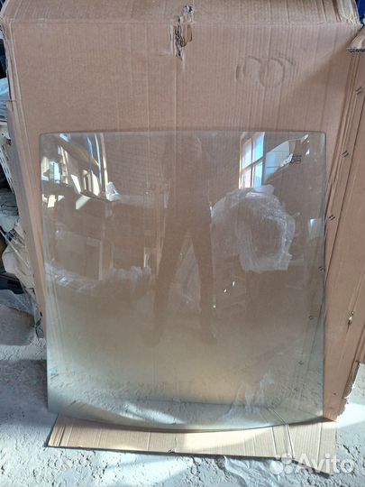 Стекло лобовое CDM 833/835