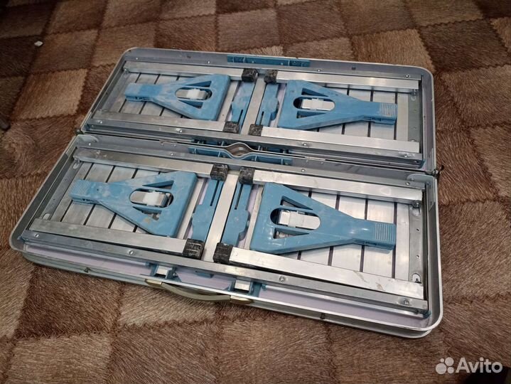 Стол раскладной с 4 стульями