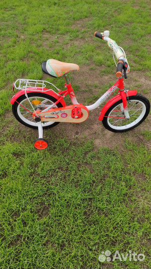Детский велосипед четырехколесный 16
