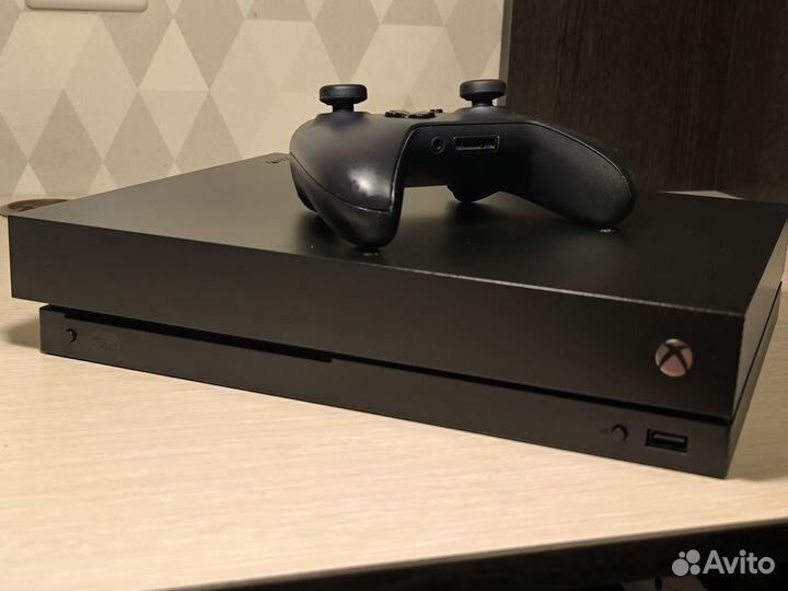 Xbox One X 1 tb