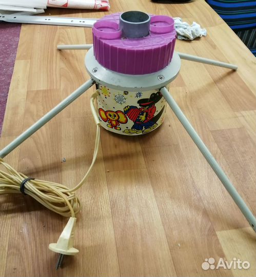 Поворотная платформа для ёлки с розетками к гирл