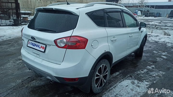 Плафон салонный Ford Kuga 7X7117C704ADW. Без кнопки