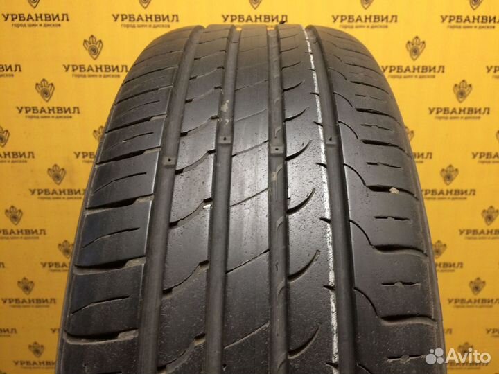 Kumho Ecsta HS51 205/60 R16