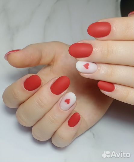 Маникюр педикюр