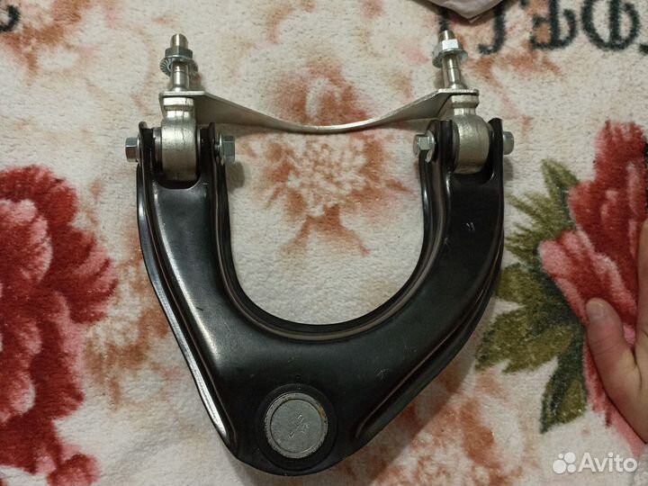 Рычаг подвески рулевой правый