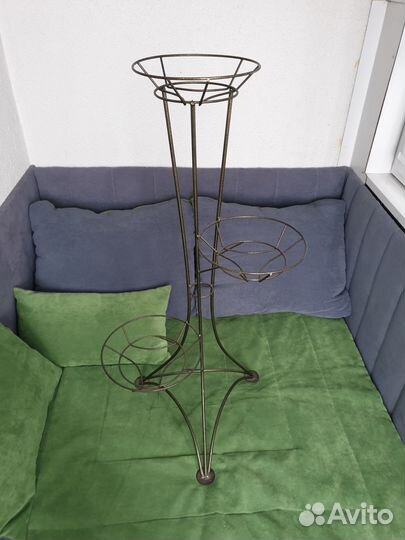 Подставка для цветов