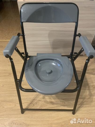 Кресло-стул с санитарным оснащением(без колес)