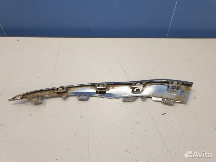 Молдинг переднего бампера левый Mercedes C-klasse