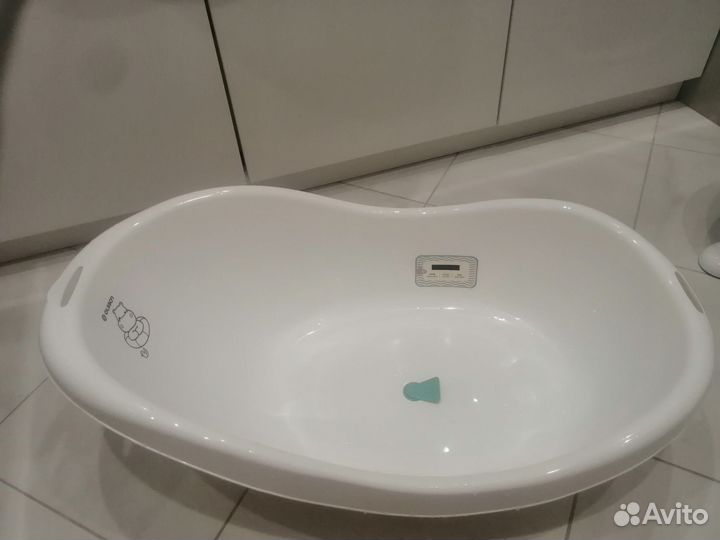 Ванночка для купания с горкой