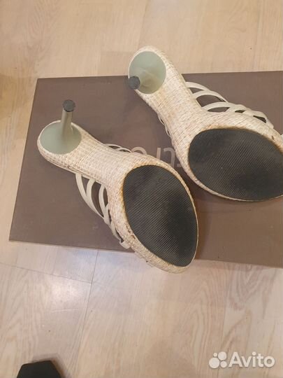 Босоножки женские 35 36 размер