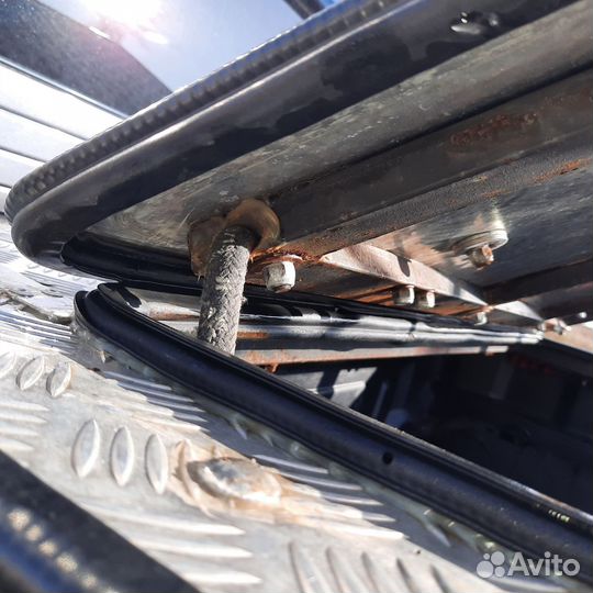 Крышка кузова toyota hilux 7