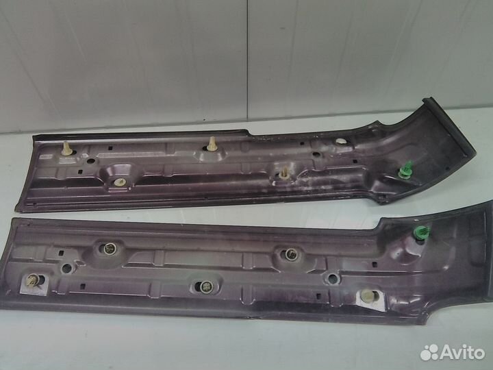 Накладка на крыло toyota isis ANM10 1AZ-FSE 608354