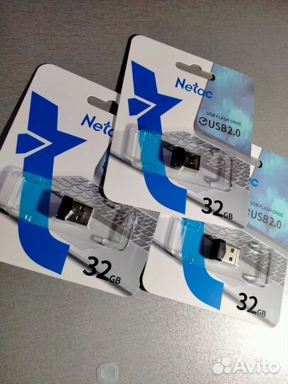 USB 2.0 32Гб Netac UM81