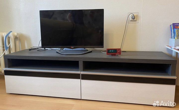 Тумба под телевизор