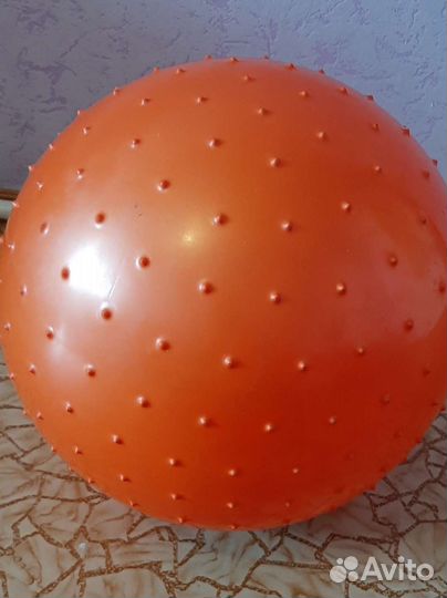 Мяч - прыгун с шипами и рожками