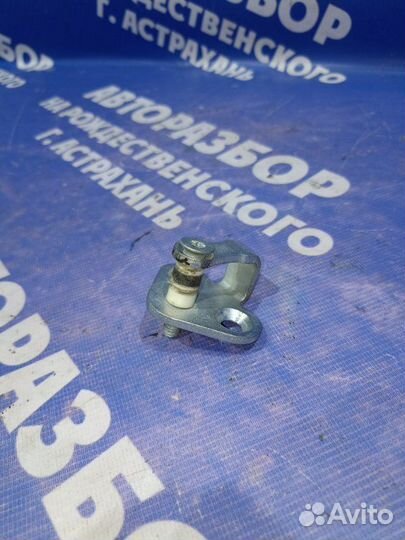 Ответная часть замка двери Datsun On-Do седан