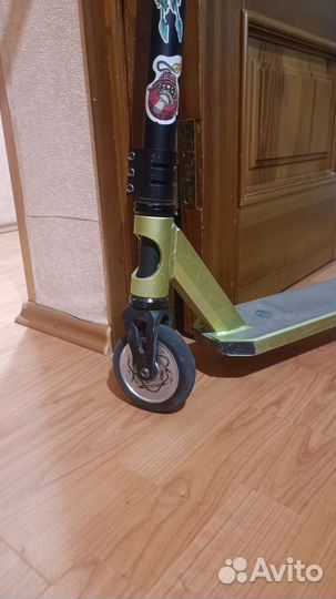 Самокат трюковой Duker 404 10+