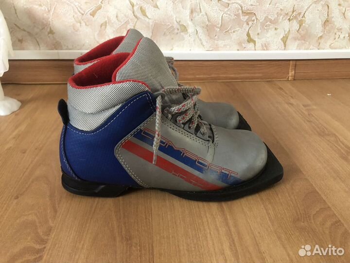 Лыжные ботинки