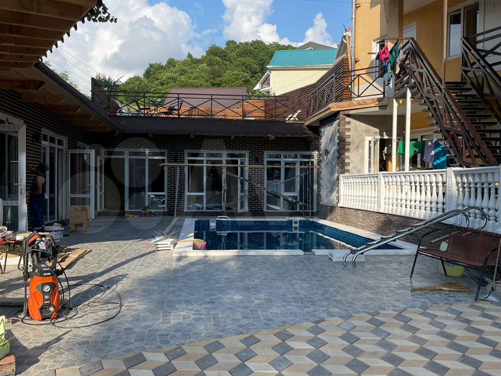 Гостиница, 400 м²
