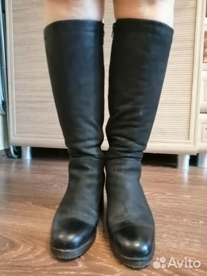 Продам зимние сапоги