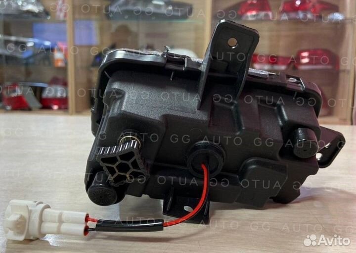Противотуманная фара RH Geely Coolray 2019-2023