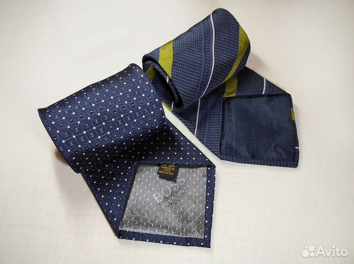 Giorgio Armani Галстук мужской шёлковый