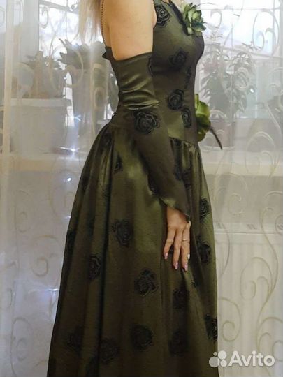 Продам платья